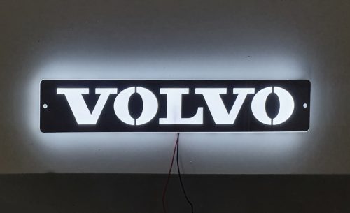 VOLVO inox szögletes dísz HÁTTÉRVILÁGÍTÁSSAL