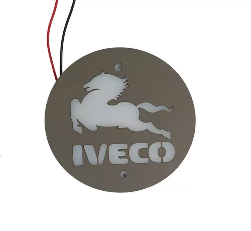 Világító IVECO inox logó 100mm 24V Fehér