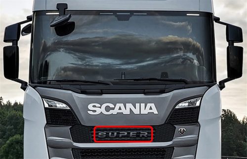 SUPER műanyag felirat KEREKÍTETT