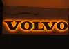 Volvo inox felirat HÁTTÉRVILÁGÍTÁSSAL Sárga