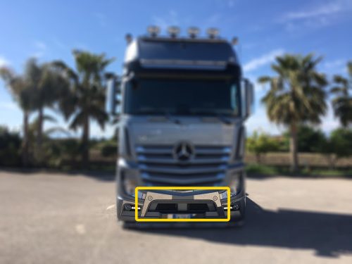 Mercedes Actros MP4 / MP5 inox dísz a rendszám köré