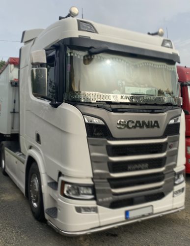 Scania S / R inox dísz a szélvédő aljára PERFORÁLT