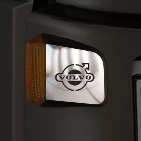 Volvo FH2/FH3 inox irányjelző borítás párban Kivágott