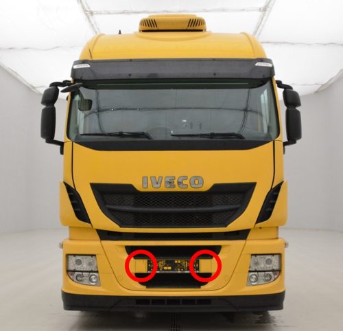 Iveco Stralis II. lökhárító borítás / vonószem takaró SZÖGLETES