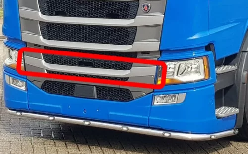 Scania S széria hűtőrács borda ALSÓ
