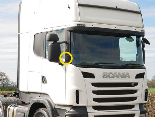 Scania R / P / G 2010-2016 ajtózsanér burkolat JOBB