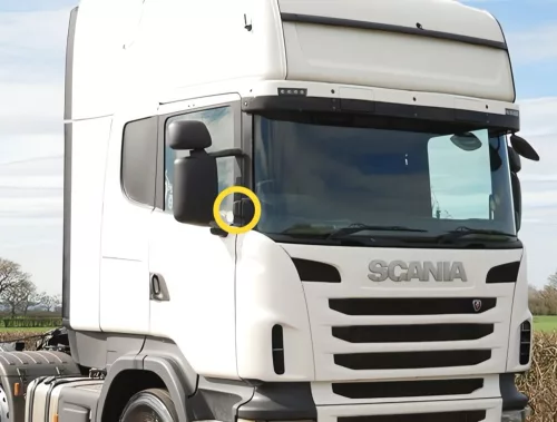 Scania R / P / G 2010-2016 ajtózsanér burkolat JOBB