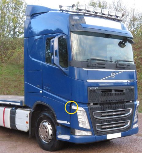 Volvo FH4 takaróelem az index mellé JOBB