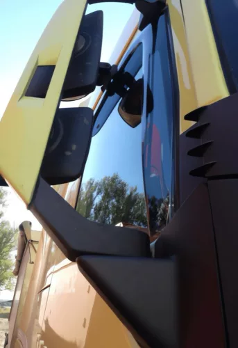 Volvo FH légterelő oldalablakra 2013-tól Szatuna ÜVEG MELLÉ