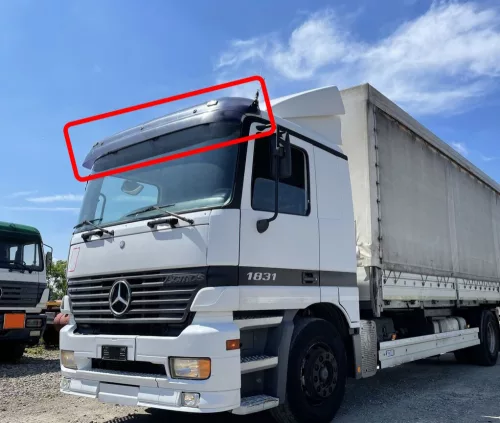 Mercedes Actros I napellenző