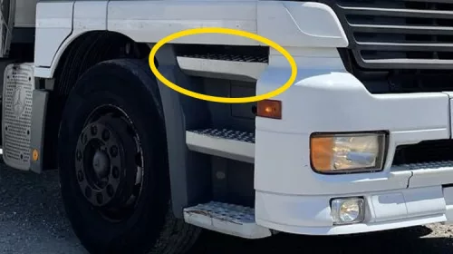 Mercedes Actros I. felső lépcsőbetét JOBB