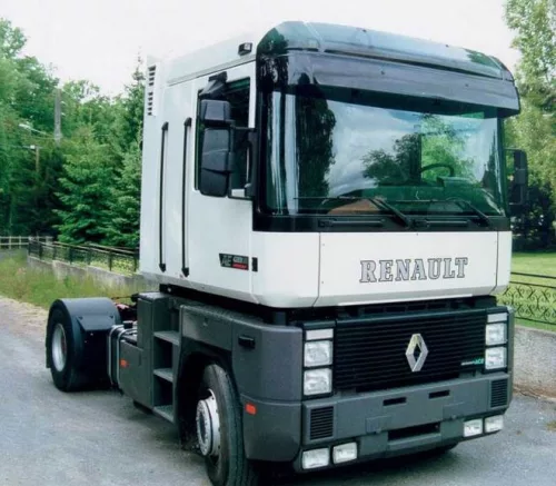 Renault Magnum fényszóró Jobb=Bal BÚRA