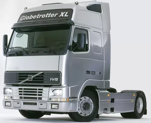 Volvo FH 1993-2001 ködfényszóró lökhárítóba