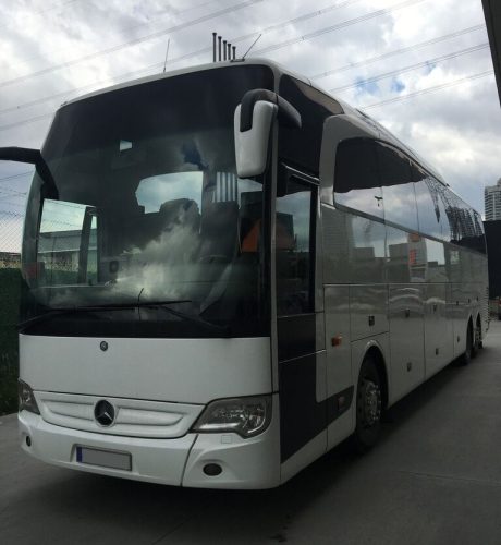 MERCEDES TRAVEGO busz fényszóró JOBB