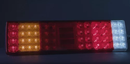 Full LED hátsó lámpa 7 funkciós, prizmával Bal