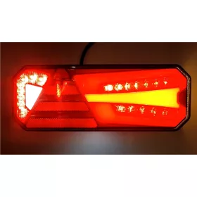   Full LED Dinamikus hátsó lámpa háromszög prizmával 12/24V Jobb
