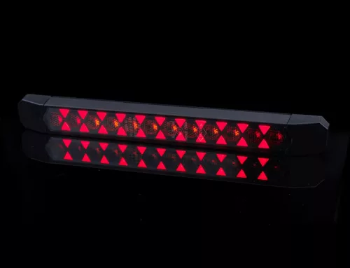 Slim LED dinamikus hátsó lámpa 12/24V