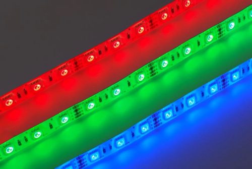 LED SZALAG 12V folyóméteres kültéri RGB színes (7W)
