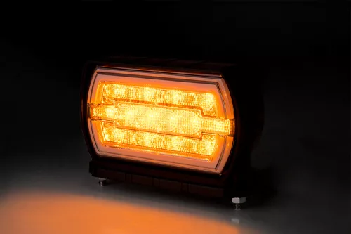 Cleo LED első lámpa Alul csavaros 12/24V