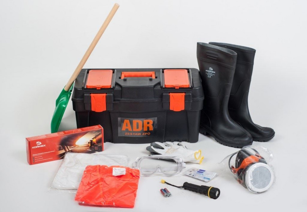 Image of ADR bővített csomag kofferben